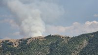 Опасен пожар бушува в югозападното село Сенокос