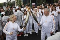 Олимпийският огън приключи пътуването си в селото на спортистите в Париж