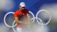 Убедителни победи за Джокович и Алкарас на старта на Олимпийския тенис турнир