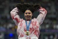 Камрин Роджърс спечели титлата в хвърлянето на чук на олимпийските игри в Париж