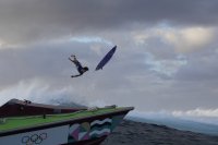 Действащата олимпийска шампиона по сърф Кариса Муур отпадна на четвъртфиналите на Игрите в Париж