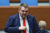 Пеевски: Радев нагнетява напрежение, парламентът трябва да отхвърли ветото за адвокатурата