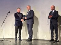 President Rumen Radev presented a plaque "St. St. Cyril and Methodius" to the Academy of Music in Plovdiv