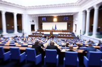 Втори ден скандали в парламента около Споразумението с Украйна