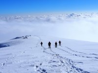 Conditions for mountain tourism are good, avalanche warning remains in effect