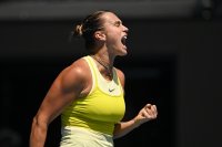 Шампионката Сабаленка се класира за четвъртфиналите на Australian Open след изразителен успех