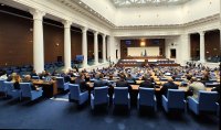 Бюджетът и "Лукойл" скараха депутатите