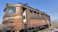 Локомотив се запали на жп прелез край Стара Загора