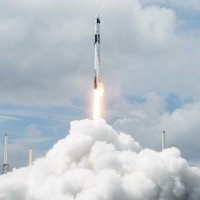 Отложен старт: Мисията на SpaceX, която трябва да върне астронавти, се отлага