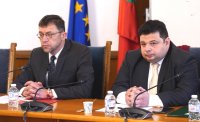 Изслушаха кандидатите за конституционни съдии от ГЕРБ и ПП-ДБ