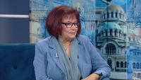 Какво се случва с имотите на учителския синдикат - говори Янка Такева