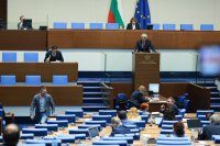 Напрежение в НС след временното остраняване на европрокурора Теодора Георгиева