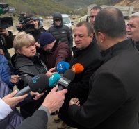 До края на юни трябва да бъде пуснато движението по пътя Мездра - Ботевград