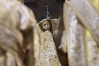 Велики четвъртък е - в храм "Св. Александър Невски" беше осветено мирото