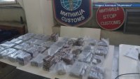 Рекордните 92 кг хашиш откриха митничари в товарен автомобил край Видин