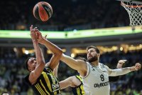 Фенербахче отново остави Париж с празни ръце в плейофите на Евролигата (ВИДЕО)