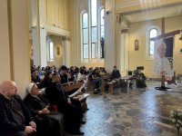 Белозем отдава почит на папата в храм "Св. Франциск от Азизи"