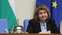 Киселова върна като "недопустимо" предложението на Радев за референдум