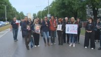 "България няма повече деца за убиване" - протест в памет на Ани и Явор