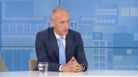 Красимир Вълчев: Не е вярно, че от Брюксел са предупредили финансовия министър, че може да спре процедурата по преминаване към еврото