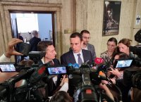 Хората с карти за транспорт в София ще бъдат компенсирани, заяви Терзиев