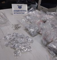 Митничари на "Капитан Андреево" задържаха контрабандни стоки за близо 130 000 лева