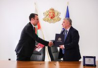 Спортното министерство и УНСС подписаха споразумение за сътрудничество