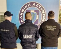 14 българи получиха присъди от общо 684 години затвор за трафик на мигранти в Гърция