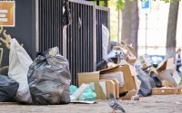 Столичната община наложи глоби на двете сметопочистващи фирми, които заплашиха да спрат работа