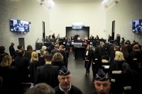 „Вече нямаме нормален живот“: Говорят жертвите на френския лекар-педофил