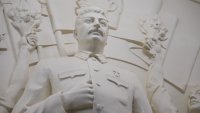 Сталин се "завърна" в московското метро (СНИМКИ)