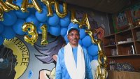 31 пъти на Еверест: Непалец се завърна след рекордно изкачване