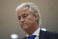 Политически трусове в Нидерландия: Крайнодесният Герт Вилдерс напусна правителството