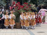 Карлово чества Празника на розата (СНИМКИ)