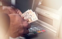 Проверка на факти: В еврозоната пари ще се теглят само с разрешение на правителството?