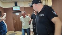 Лекарите от Пловдив, продавали метадон, остават за постоянно в ареста