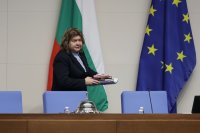 Наталия Киселова поздрави Валентина Георгиева за златния медал на прескок от Световната купа в Ташкент