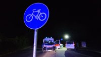 Велосипедист загина, друг е тежко ранен, кола ги прегази на велоалея