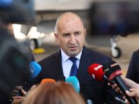 Президентът Румен Радев: За да бъдат реализирани възможностите на F-16, трябва техническа поддръжка и регулярна летателна дейност