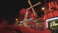 Вятърните мелници на "Мулен Руж" се завърнаха в пълния си блясък (СНИМКИ)