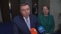 Костадин Ангелов: Президентът иска да разбира от всичко, но не разбира от здравеопазване