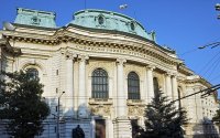 Студентските такси за платено обучение тази година няма да скочат с повече от 20%