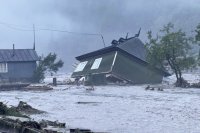 Трима души загинаха при проливните дъждове в Румъния