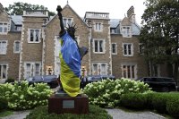 Преговори или извиване на ръце: Големите играчи и големите цели за съдбата на Украйна