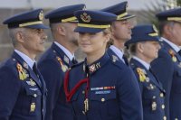 Испанската престолонаследничка Леонор е на финала на военното си обучение (СНИМКИ)