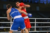 Чолов отстъпи на крачка от медалите на световното по бокс