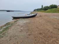 Нивото на Дунав при Лом продължава бавно да спада (СНИМКИ)