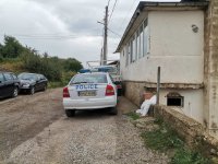 Продължава издирването на мъжа, заподозрян за жестокото убийство в дупнишкото село Крайници