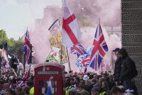 Сблъсъци и арести на протести в Лондон