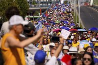 Учители на протест в Румъния, бойкотираха втория учебен ден